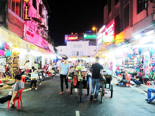 saigon night market