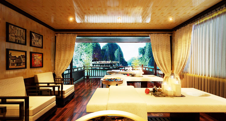 Best activities in Ha Long Bay - Overnight in a luxury cruise
