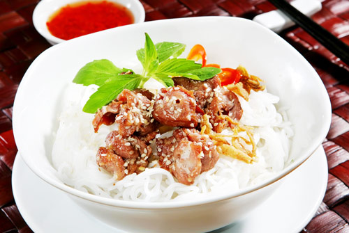 Vermicelli with marinated char-grilled pork