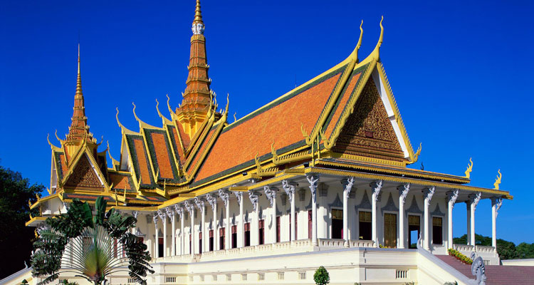 royal-palace- phnom penh