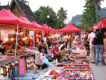 10-markets-for-shopping-in-laos-3