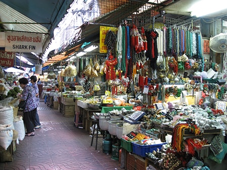 10-markets-for-shopping-in-laos-4