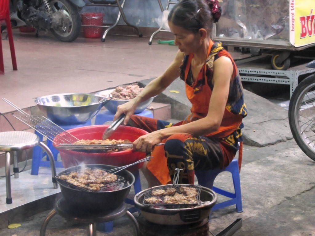 best-places-for-saigon-street-food-2