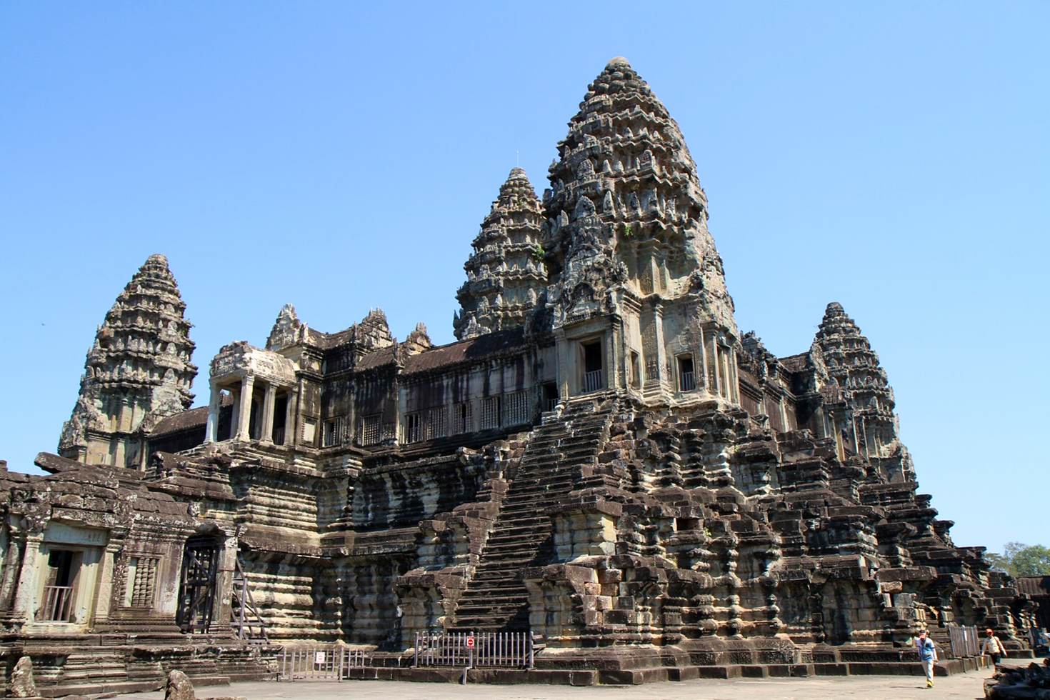 what-should-know-about-angkor-wat-6
