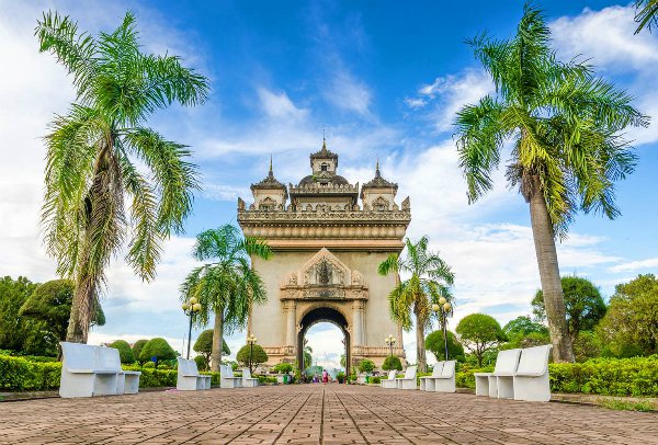 48 Hours Discover Vientiane