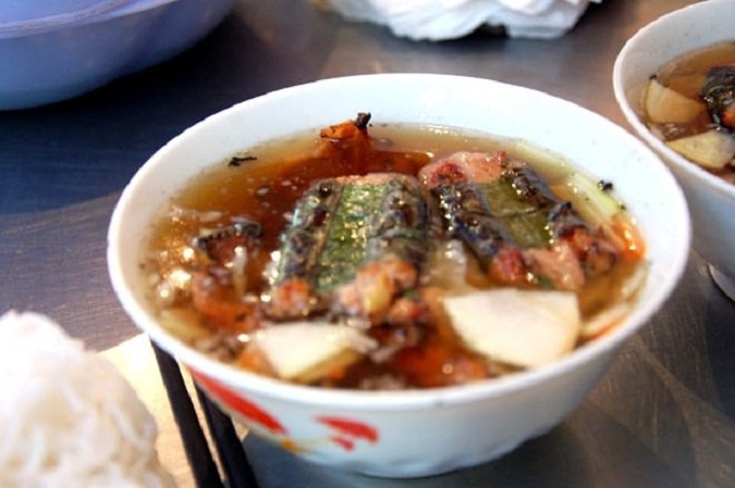 6-foods-you-must-try-in-dong-xuan-market-2