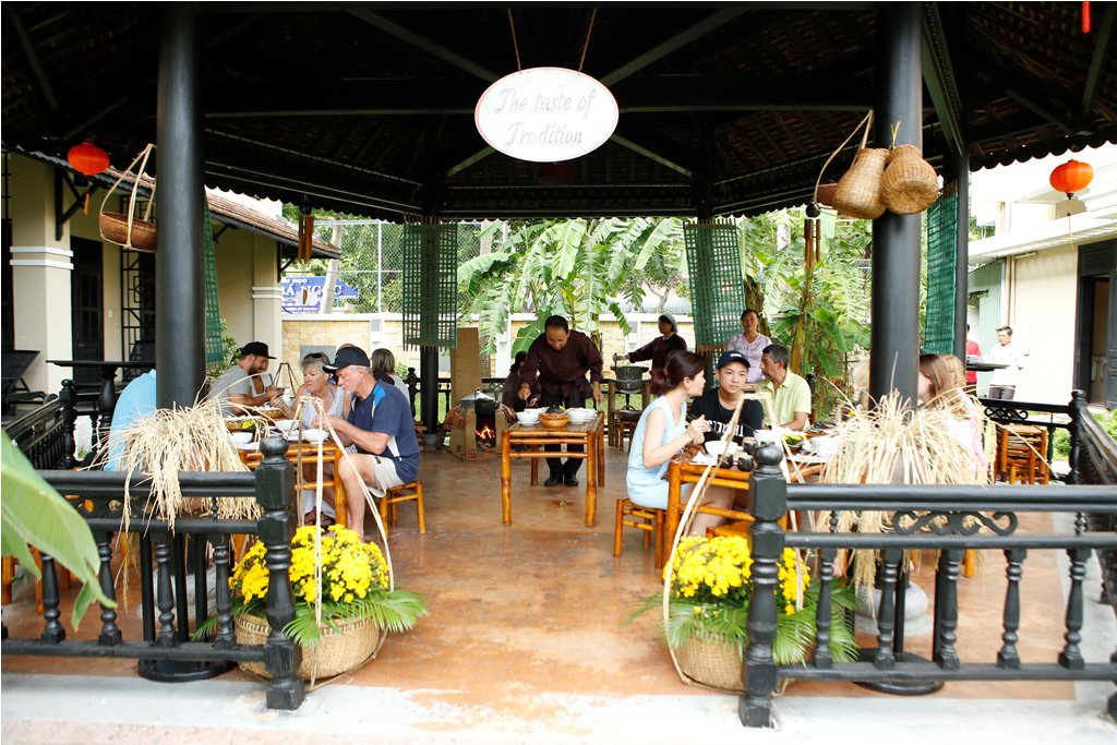Stay In Hoi An Hotel Enjoy Free Cooking Class