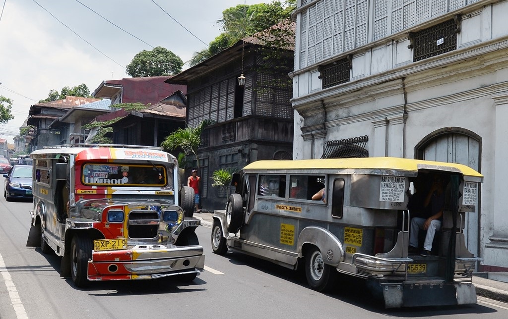 unique-transportation-in-the-philippines-and-myanmar-5