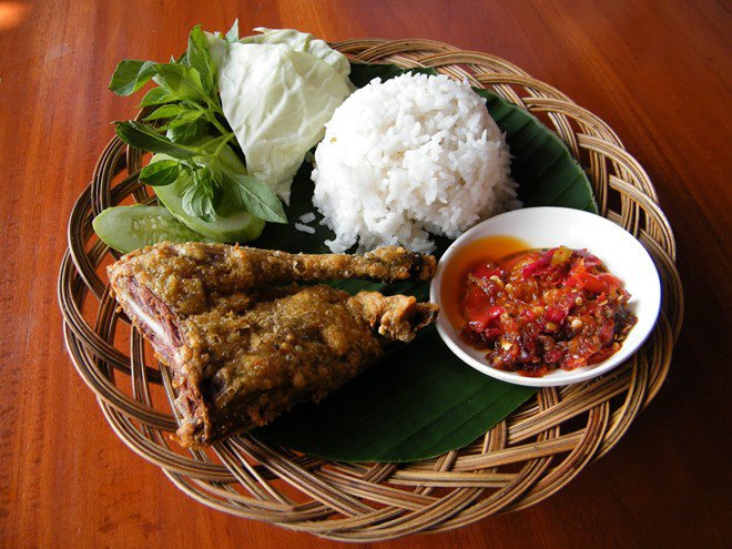 delicacies-in-indonesia-9