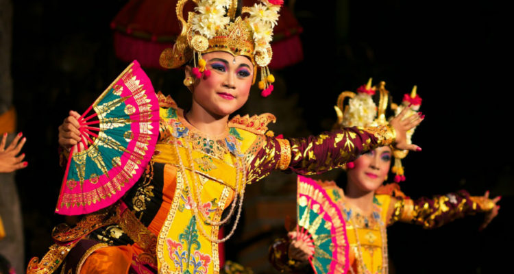 Unique dance in Bali