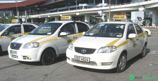 In the airport, there are many kinds of taxi brands