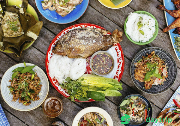 Compare to other countries in the regions, Laos cuisine is quite easy to taste