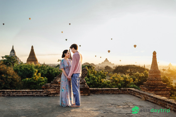 Romantic scenery of Bagan