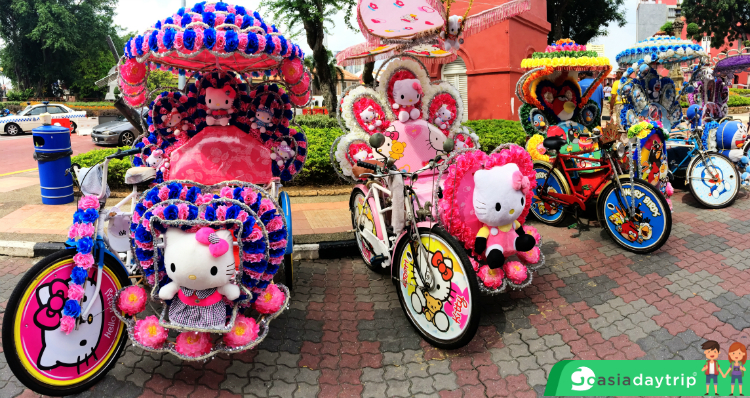 Colorful trishaw tricycles are available anywhere in Malacca