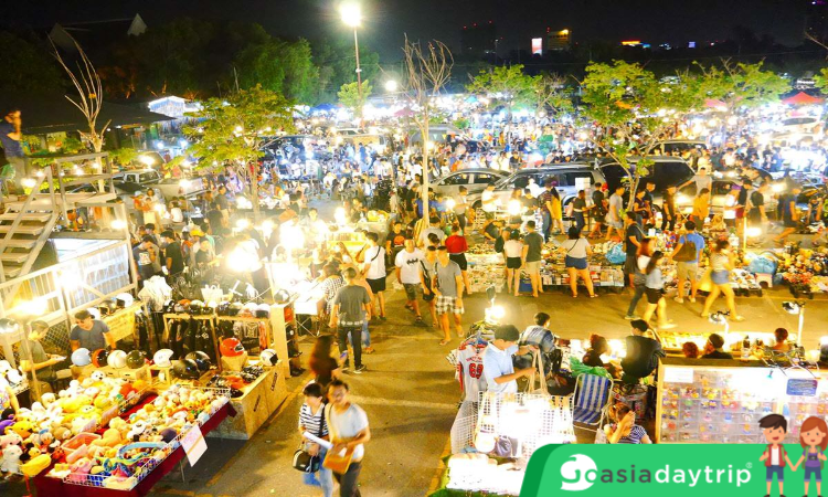 night markets in Bangkok
