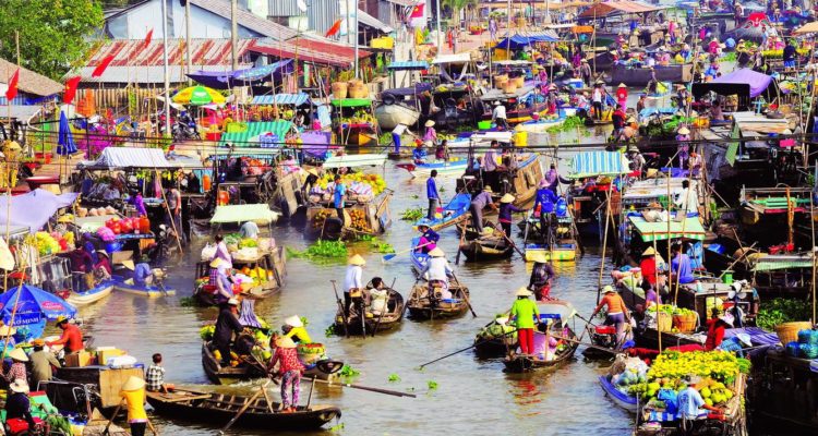 Floating market_where to go in Mekong Delta